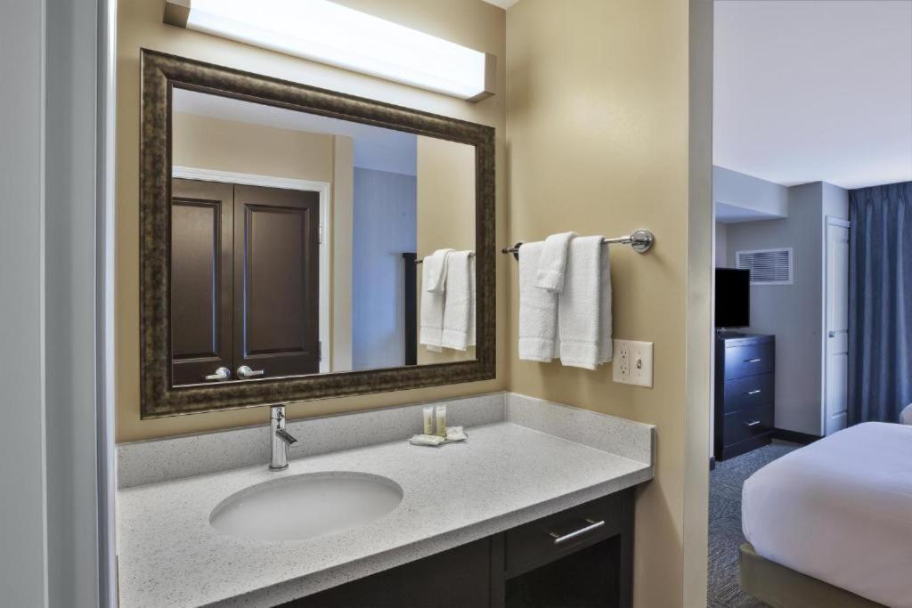 Staybridge Suites - Benton Harbor-St. Joseph By Ihg Exteriör bild
